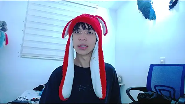 lucky stricke online show from October 2025 04:46:02 AM