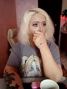 SquirtMilf00 online show from February 2026 04:52:01 AM