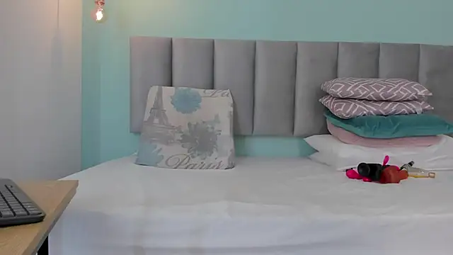 Snapshot of genesis4u chatting on October 2025 12:27:01 PM genesis4u online show from October 2025 12:27:01 PM