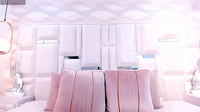 Snapshot of Im_Molly_Angel chatting on September 2025 09:14:01 PM Im Molly Angel online show from September 2025 09:14:01 PM