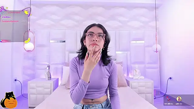 Im Molly Angel online show from October 2025 08:29:02 PM