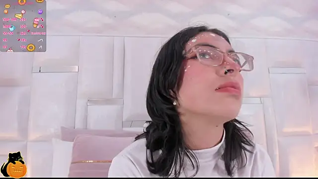 Snapshot of Im_Molly_Angel chatting on October 2025 08:31:01 PM Im Molly Angel online show from October 2025 08:31:01 PM