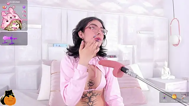 Snapshot of Im_Molly_Angel chatting on October 2025 10:12:01 PM Im Molly Angel online show from October 2025 10:12:01 PM