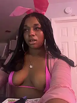 XKimmyGreen online show from April 2026 03:05:01 AM