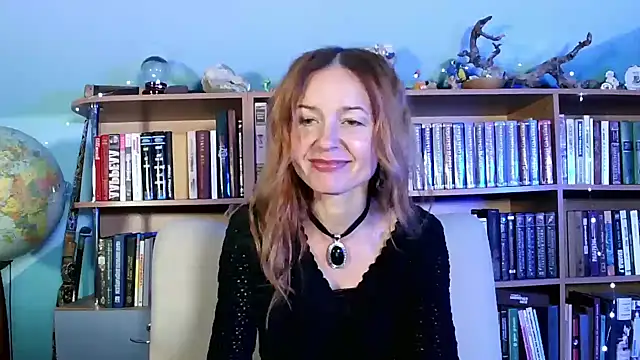 Foxilady357 online show from October 2025 03:35:02 PM