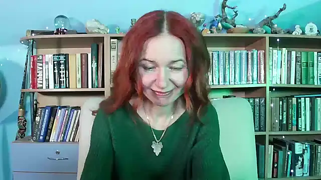 Foxilady357 online show from April 2026 12:55:02 PM