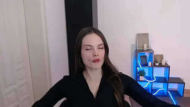 Ariella ari online show from January 2026 03:14:02 PM