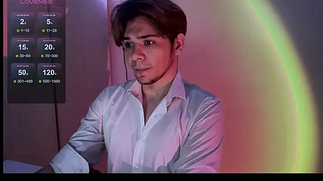 Snapshot of 1RobertTT chatting on October 2025 08:50:02 PM 1RobertTT online show from October 2025 08:50:02 PM