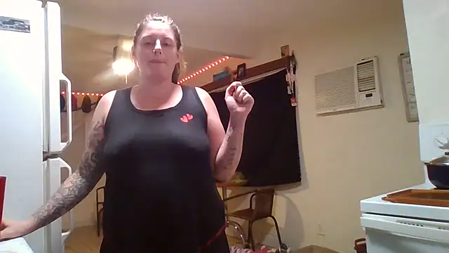 Snapshot of sleepingbooty chatting on October 2025 02:22:02 AM sleepingbooty online show from October 2025 02:22:02 AM