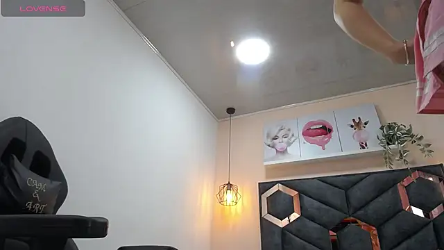 Snapshot of Taboo-AliyahRyan chatting on October 2025 12:13:02 PM Taboo-AliyahRyan online show from October 2025 12:13:02 PM