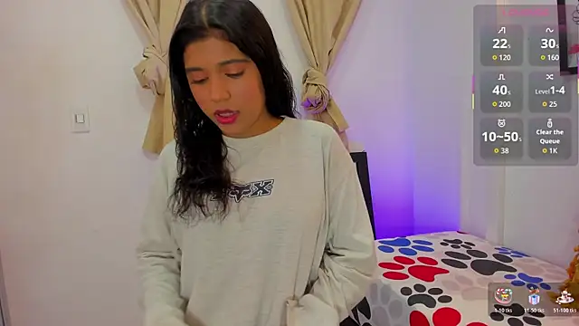 andrea sanchezz online show from October 2025 06:31:02 PM