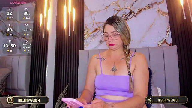 MelanyVegas online show from September 2025 01:25:02 PM