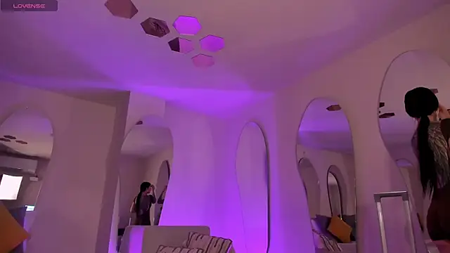 MilaLawrence online show from December 2025 11:48:01 AM