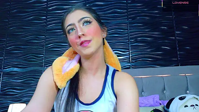 Ambar Bull online show from October 2025 12:29:01 PM