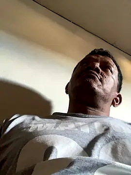 PIROCAGG21 online show from October 2025 10:16:02 AM