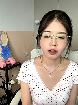 Qianqian-888 online show from September 2025 07:46:02 AM