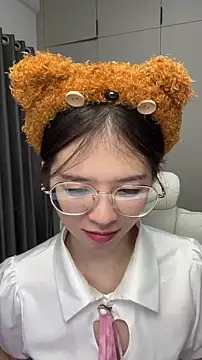 Qianqian-888 online show from December 2025 12:54:01 PM