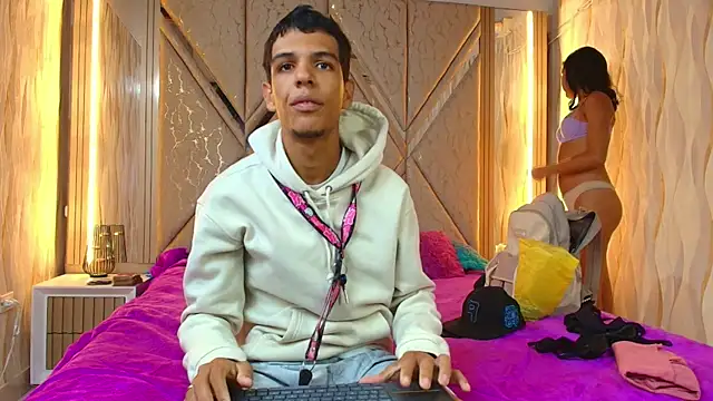 Hotcouple 222 online show from November 2025 07:30:01 AM