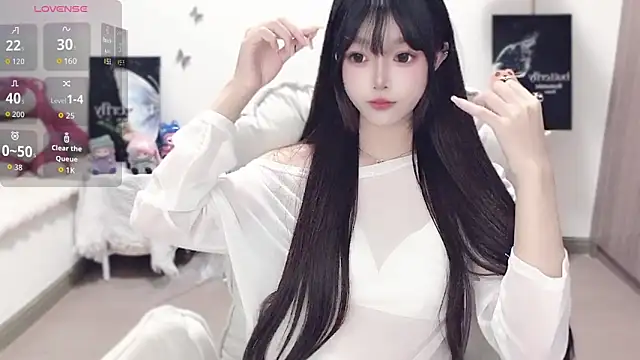 Snapshot of -EEBABY chatting on October 2025 01:14:01 PM -EEBABY online show from October 2025 01:14:01 PM