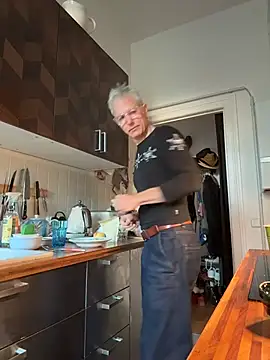 SexyLeon8 online show from November 2025 07:08:02 AM