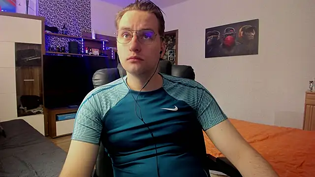 Snapshot of romiosabrino chatting on May 2026 10:01:01 AM romiosabrino online show from May 2026 10:01:01 AM