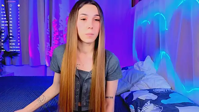 Snapshot of -CindyLou chatting on October 2025 08:29:02 PM -CindyLou online show from October 2025 08:29:02 PM