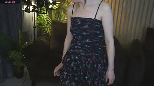 LiviaShy online show from April 2026 07:58:02 PM