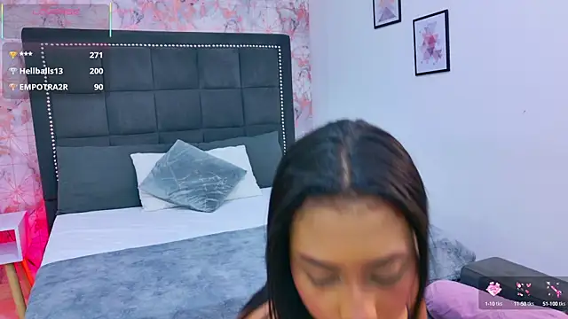 Becca Grims online show from September 2025 03:32:01 AM