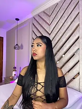 Mia Roset online show from October 2025 11:52:02 AM