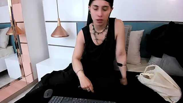 Ashkoreh online show from March 2026 10:49:01 PM