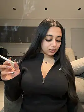 LilMisIndianx online show from October 2025 11:21:02 AM