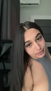 LilMisIndianx online show from May 2026 12:55:02 PM