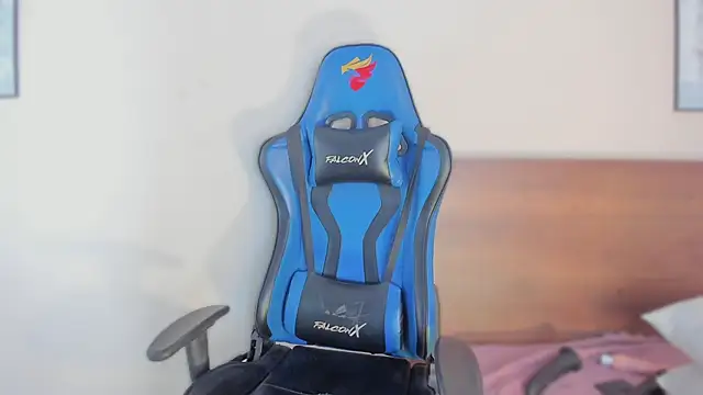 Niicol Jenner online show from February 2026 07:51:01 AM