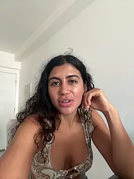 Snapshot of deusaludovica chatting on June 2026 12:46:02 PM deusaludovica online show from June 2026 12:46:02 PM