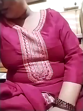 Cute Amiya online show from November 2025 07:29:02 AM