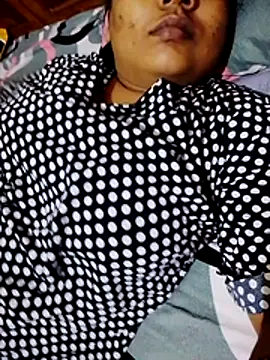 Cute Amiya online show from November 2025 06:24:01 AM