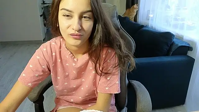 BelleWild online show from October 2025 05:13:01 AM