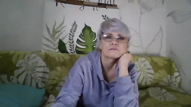 Catty Lady online show from January 2026 08:02:02 PM