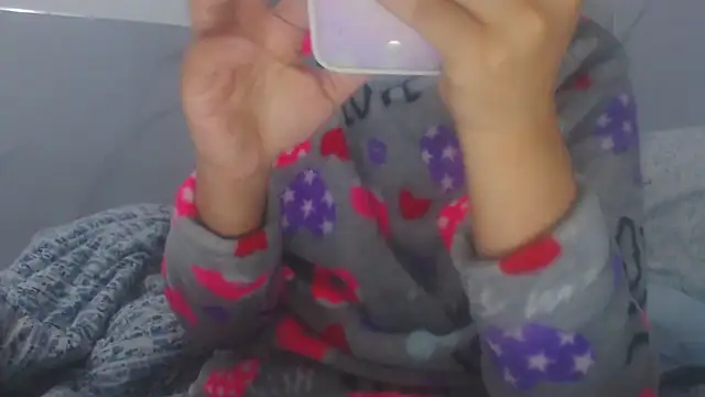 sabrina v  online show from November 2025 04:10:02 PM