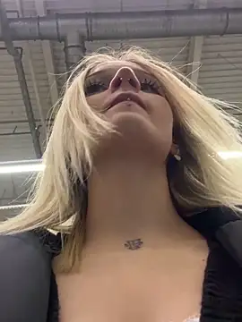 Snapshot of softlyblessed chatting on November 2025 03:55:02 PM softlyblessed online show from November 2025 03:55:02 PM