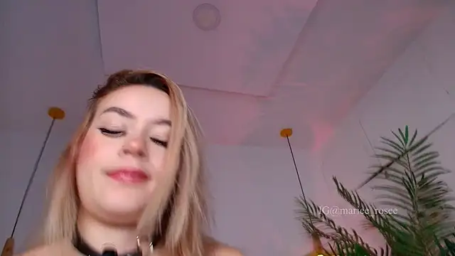 Mariee rosee online show from July 2026 09:39:01 PM
