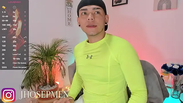 Snapshot of jhosepMoreno chatting on September 2025 01:26:02 PM jhosepMoreno online show from September 2025 01:26:02 PM