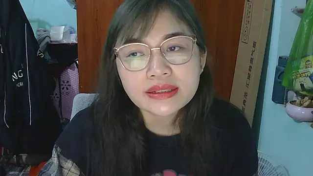 Uhem112 online show from January 2026 01:06:02 PM