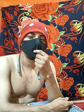 Seducing couple online show from June 2026 06:02:01 PM