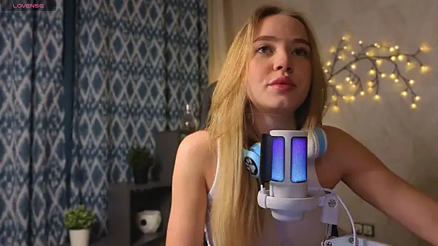 Anna mileer online show from December 2025 01:22:02 AM