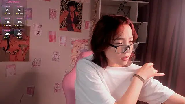 Snapshot of OdetteBiddy chatting on September 2025 09:26:01 PM OdetteBiddy online show from September 2025 09:26:01 PM