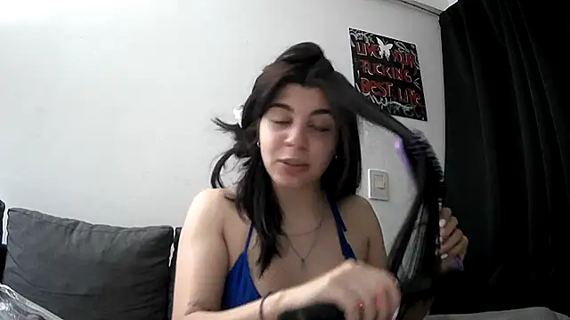 Snapshot of VioletaZein chatting on November 2025 05:02:02 AM VioletaZein online show from November 2025 05:02:02 AM