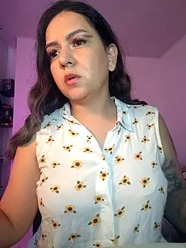 Snapshot of Abbyjoness21 chatting on September 2025 08:31:02 PM Abbyjoness21 online show from September 2025 08:31:02 PM