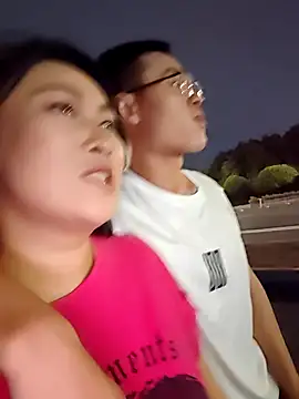 defgghj online show from September 2025 01:45:01 PM