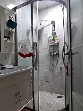 defgghj online show from October 2025 02:30:02 PM